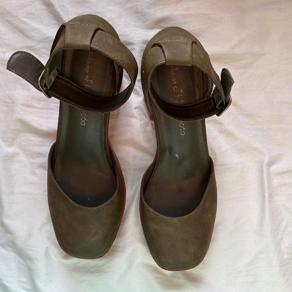 House of Harlow 1960 Olive Platform Heels - Picture 2 of 2